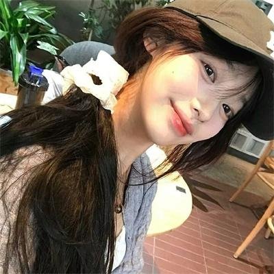 奔跑的修女
